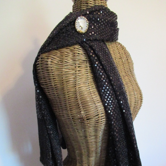 Black sequin scarf/wrap - Picture 3 of 9
